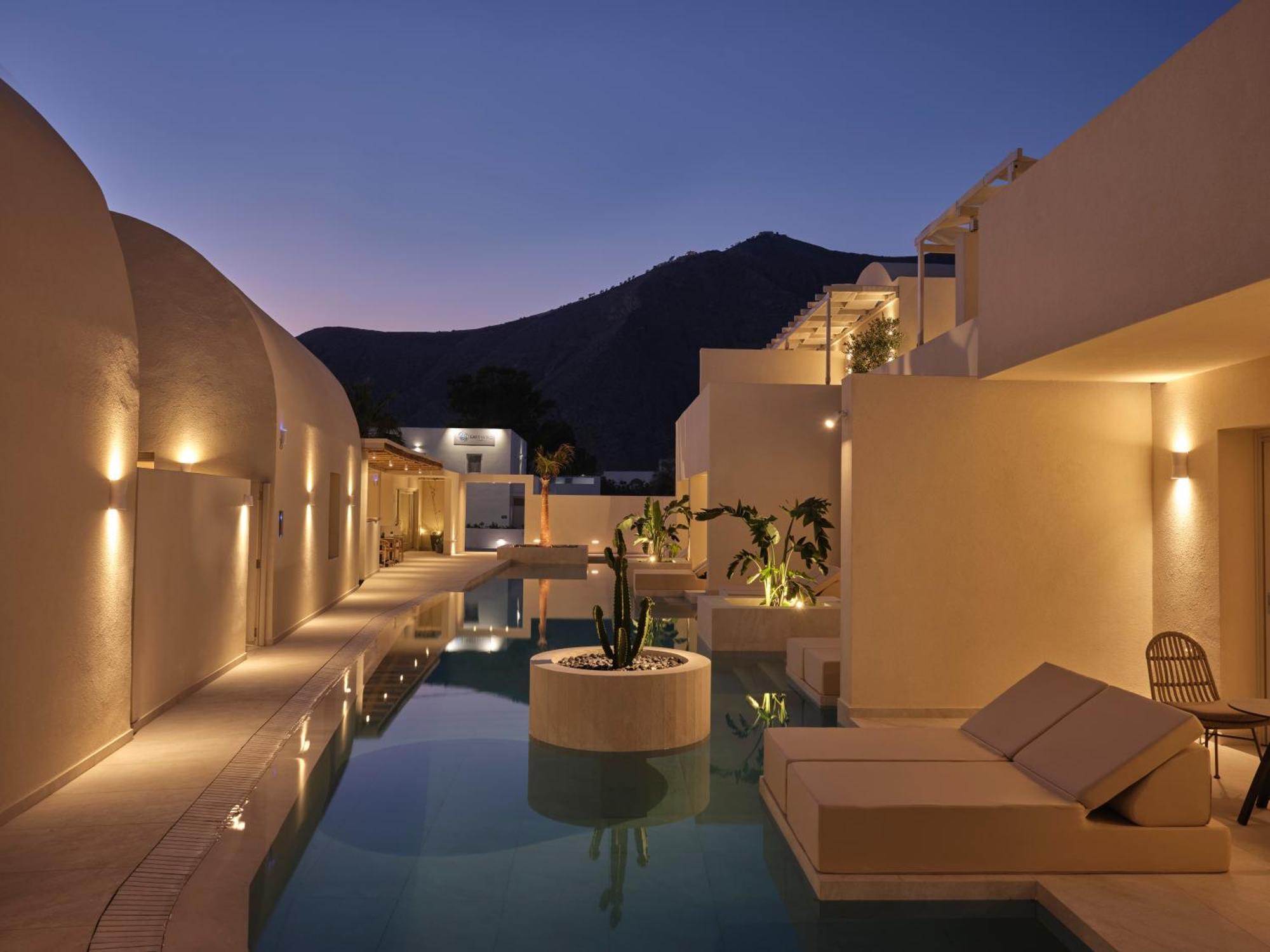 Heyday Luxury Suites Perissa  Luaran gambar